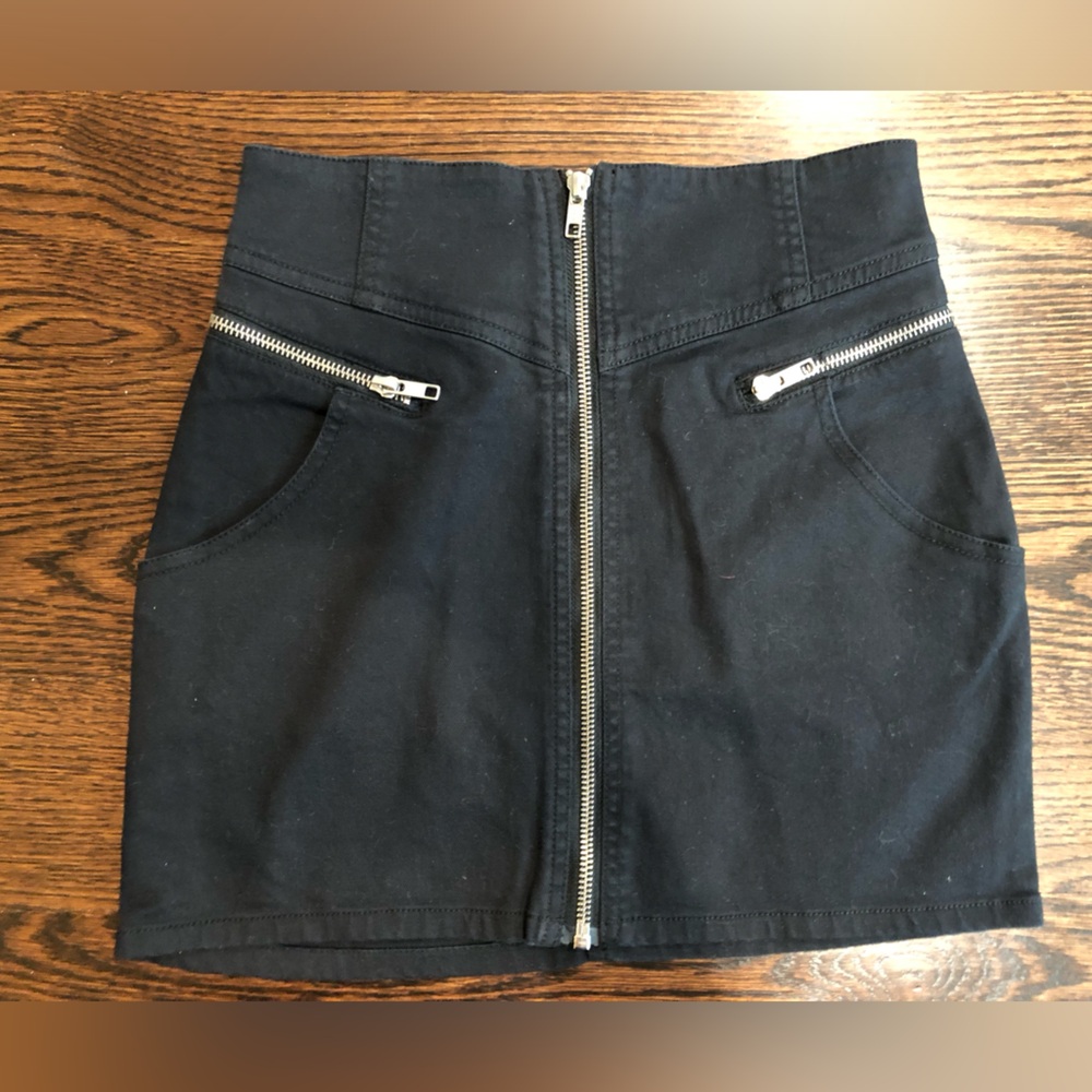 H&M Denim Black Mini Skirt with Zipper Details